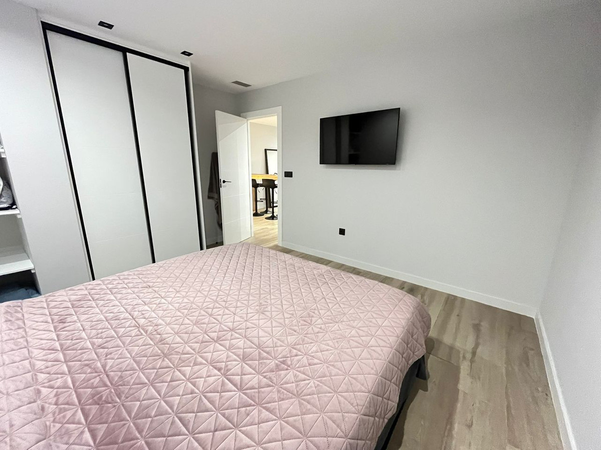 For sale - 4 Bedroom 3 Bathroom House - Detached Villa in Orihuela - Punta Prima  - Alicante