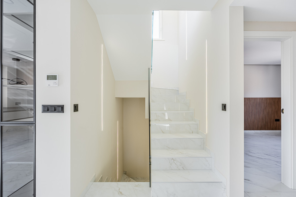 For sale - 4 Bedroom 3 Bathroom House - Detached Villa in Rojales - Rojales Centro  - Alicante