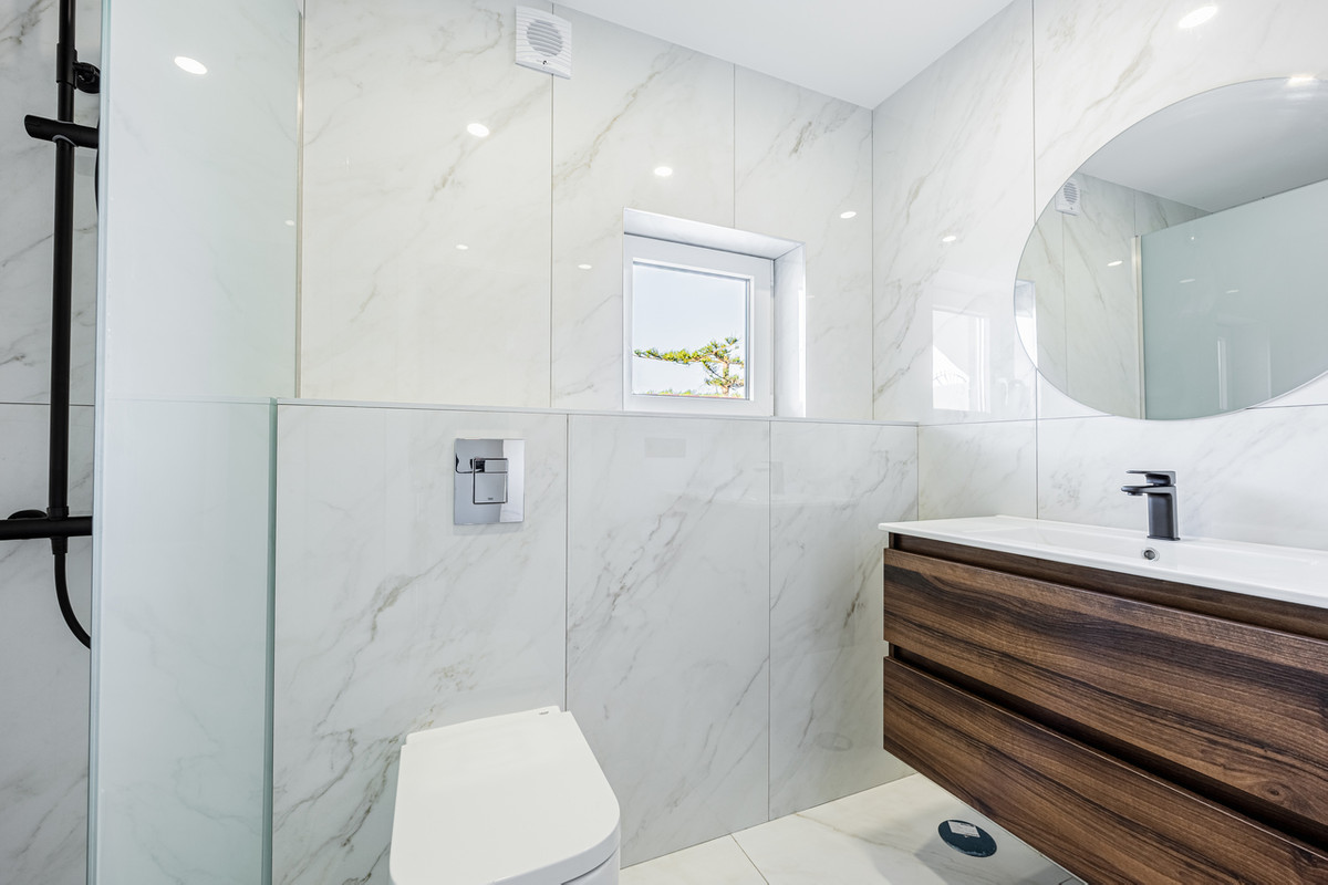 For sale - 4 Bedroom 3 Bathroom House - Detached Villa in Rojales - Rojales Centro  - Alicante