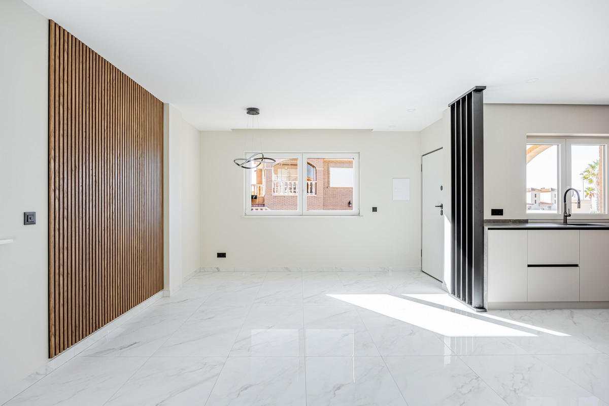 For sale - 4 Bedroom 3 Bathroom House - Detached Villa in Rojales - Rojales Centro  - Alicante