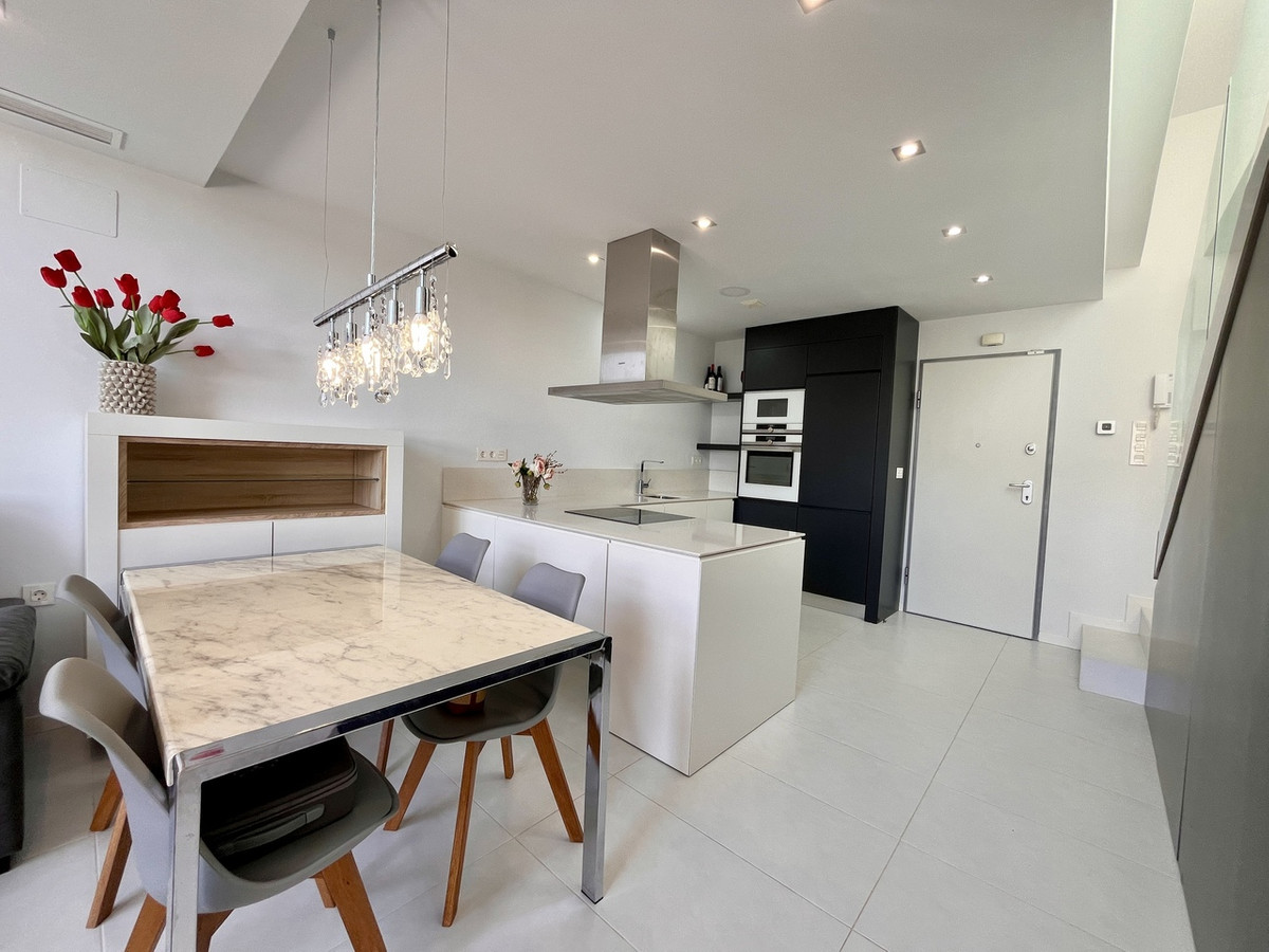 For sale - 3 Bedroom 2 Bathroom House - Detached Villa in Orihuela - Los Dolses  - Alicante