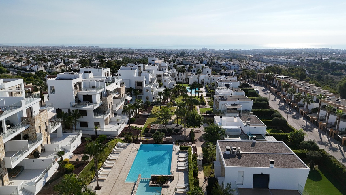 For sale - 3 Bedroom 2 Bathroom House - Detached Villa in Orihuela - Los Dolses  - Alicante