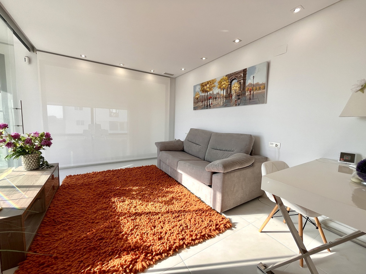 For sale - 3 Bedroom 2 Bathroom House - Detached Villa in Orihuela - Los Dolses  - Alicante