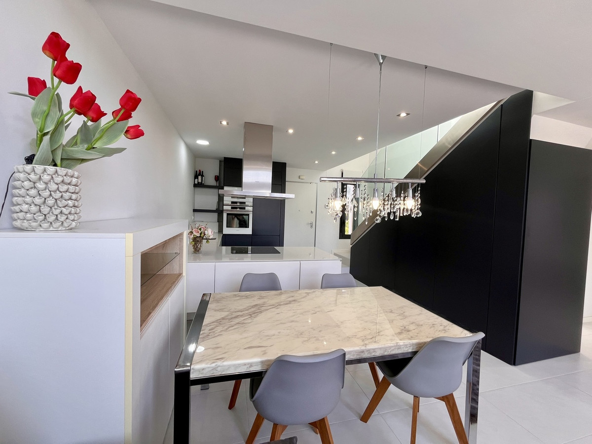 For sale - 3 Bedroom 2 Bathroom House - Detached Villa in Orihuela - Los Dolses  - Alicante