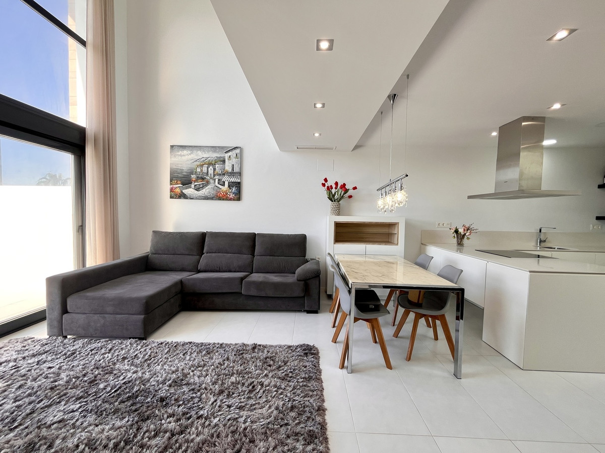 For sale - 3 Bedroom 2 Bathroom House - Detached Villa in Orihuela - Los Dolses  - Alicante