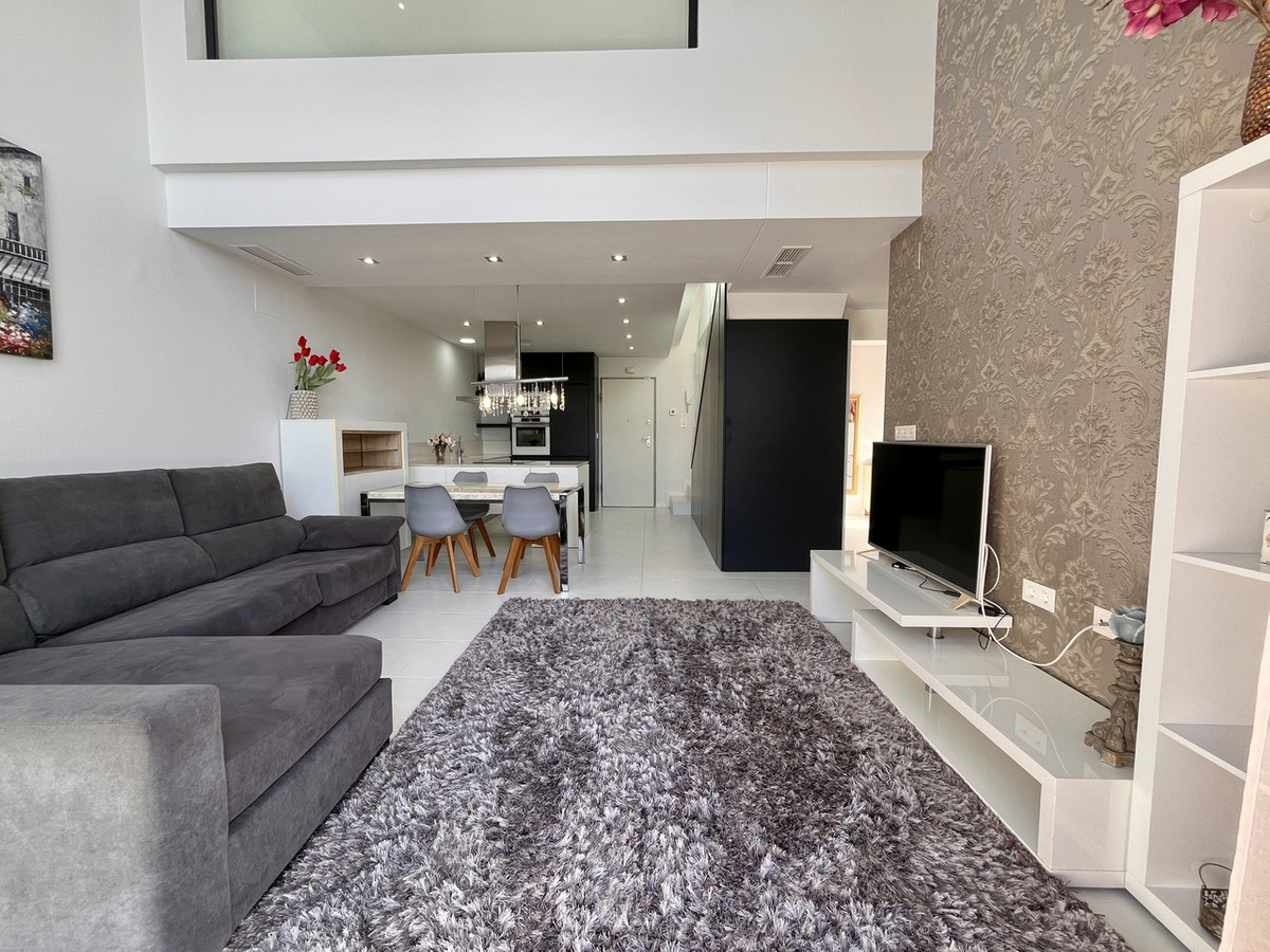 For sale - 3 Bedroom 2 Bathroom House - Detached Villa in Orihuela - Los Dolses  - Alicante