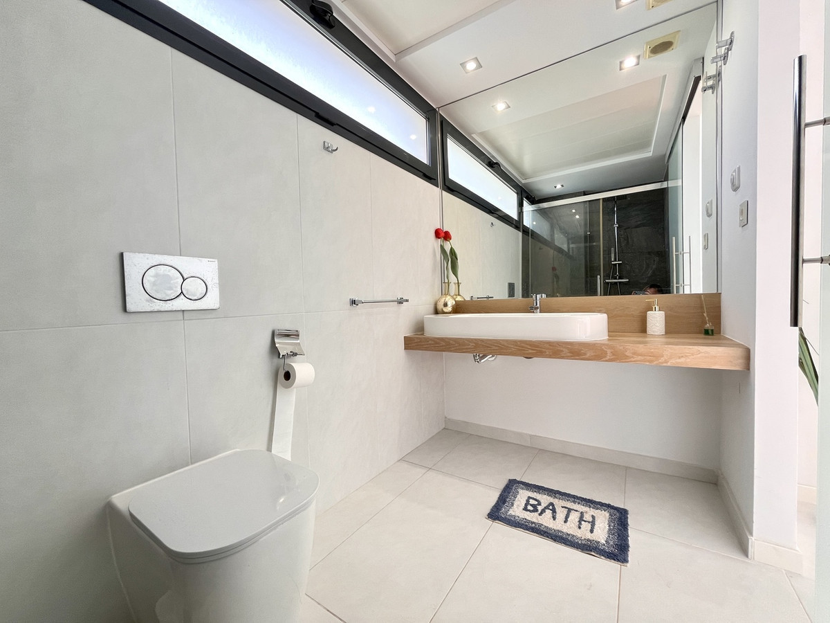 For sale - 3 Bedroom 2 Bathroom House - Detached Villa in Orihuela - Los Dolses  - Alicante