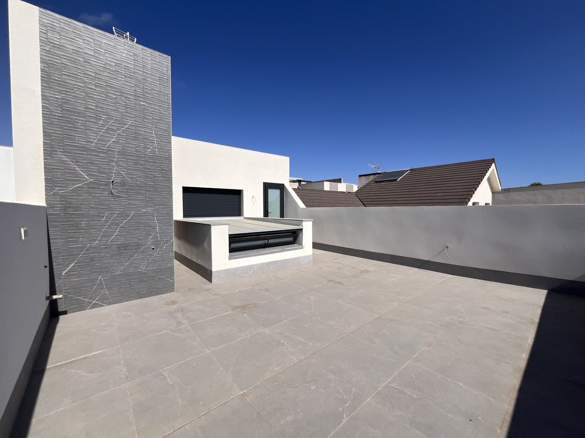 For sale - 3 Bedroom 3 Bathroom House - Detached Villa in San Pedro del Pinatar - San Pedro del Pinatar Centro  - Murcia