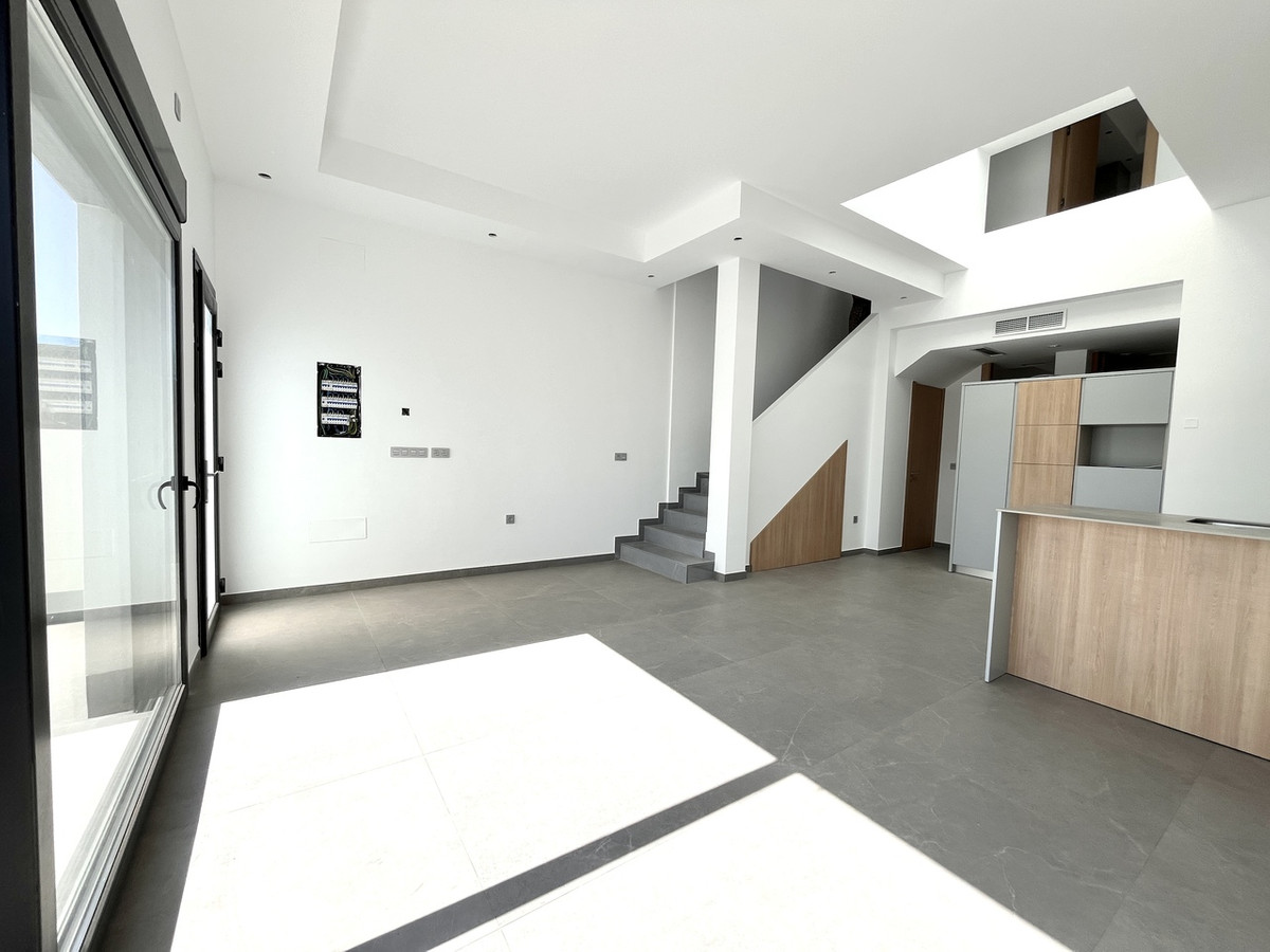 For sale - 3 Bedroom 3 Bathroom House - Detached Villa in San Pedro del Pinatar - San Pedro del Pinatar Centro  - Murcia