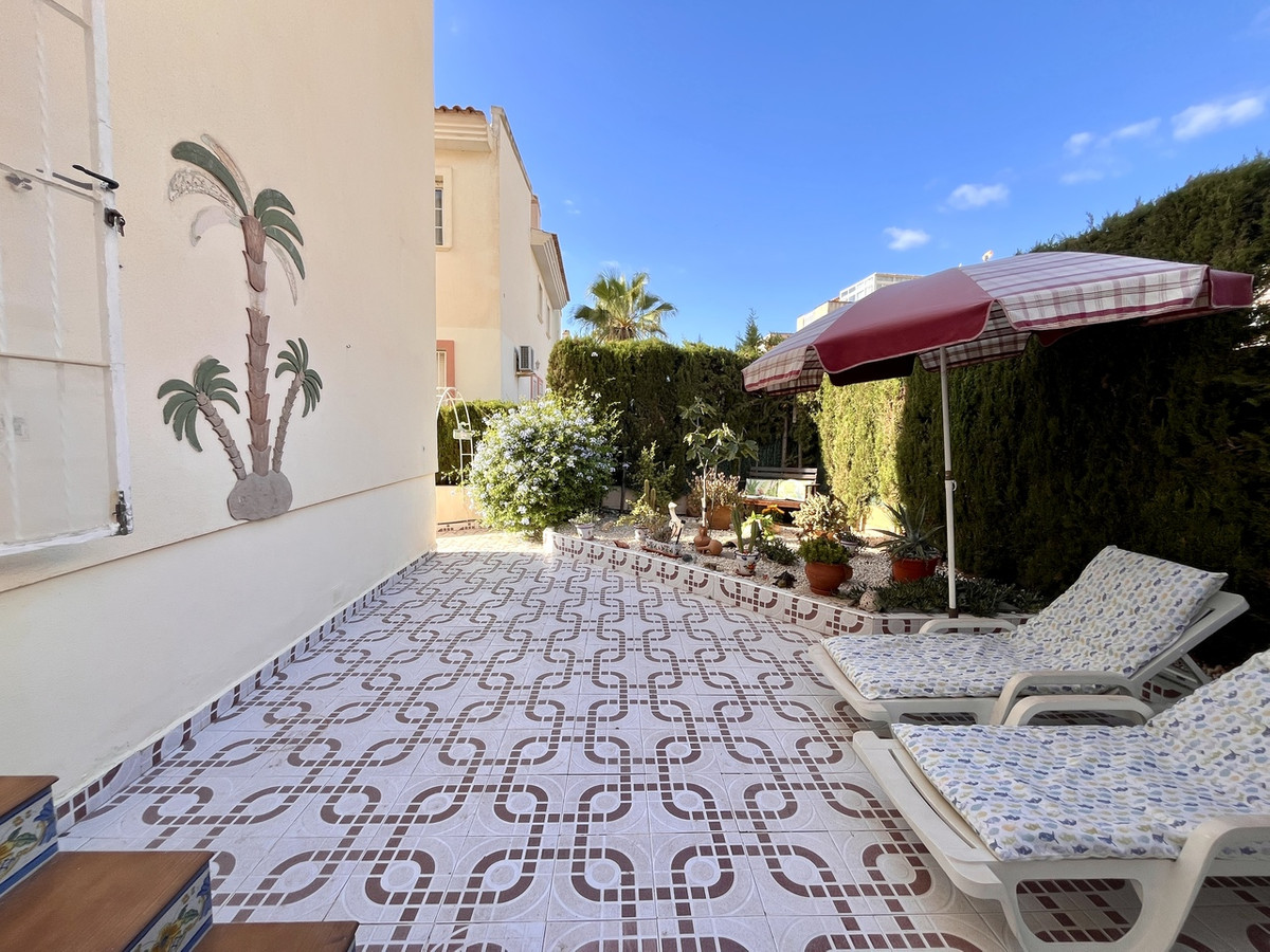 For sale - 2 Bedroom 1 Bathroom Ground Floor Apartment in Playa Flamenca  - Playa Flamenca  - Alicante