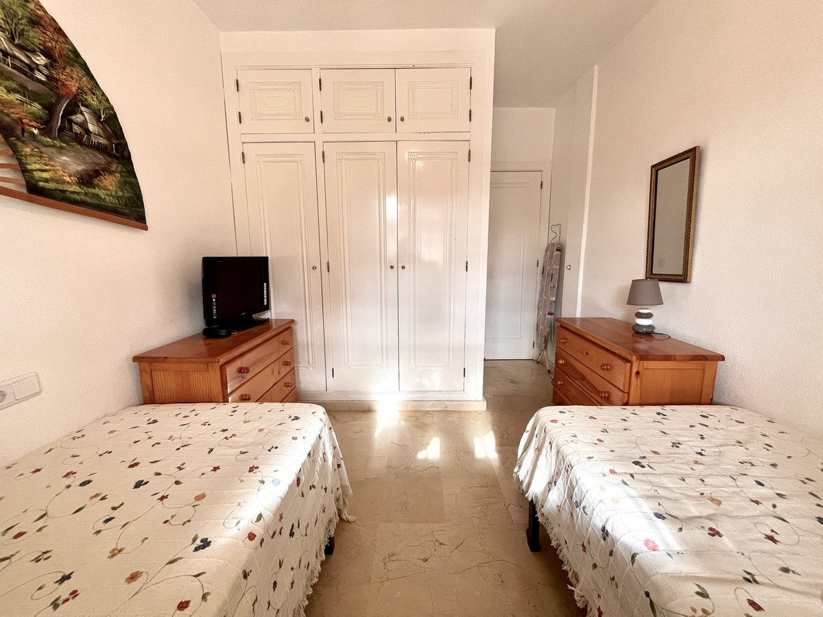 For sale - 2 Bedroom 1 Bathroom Ground Floor Apartment in Playa Flamenca  - Playa Flamenca  - Alicante