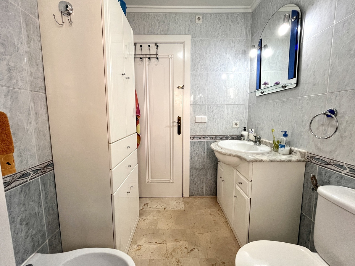 For sale - 2 Bedroom 1 Bathroom Ground Floor Apartment in Playa Flamenca  - Playa Flamenca  - Alicante