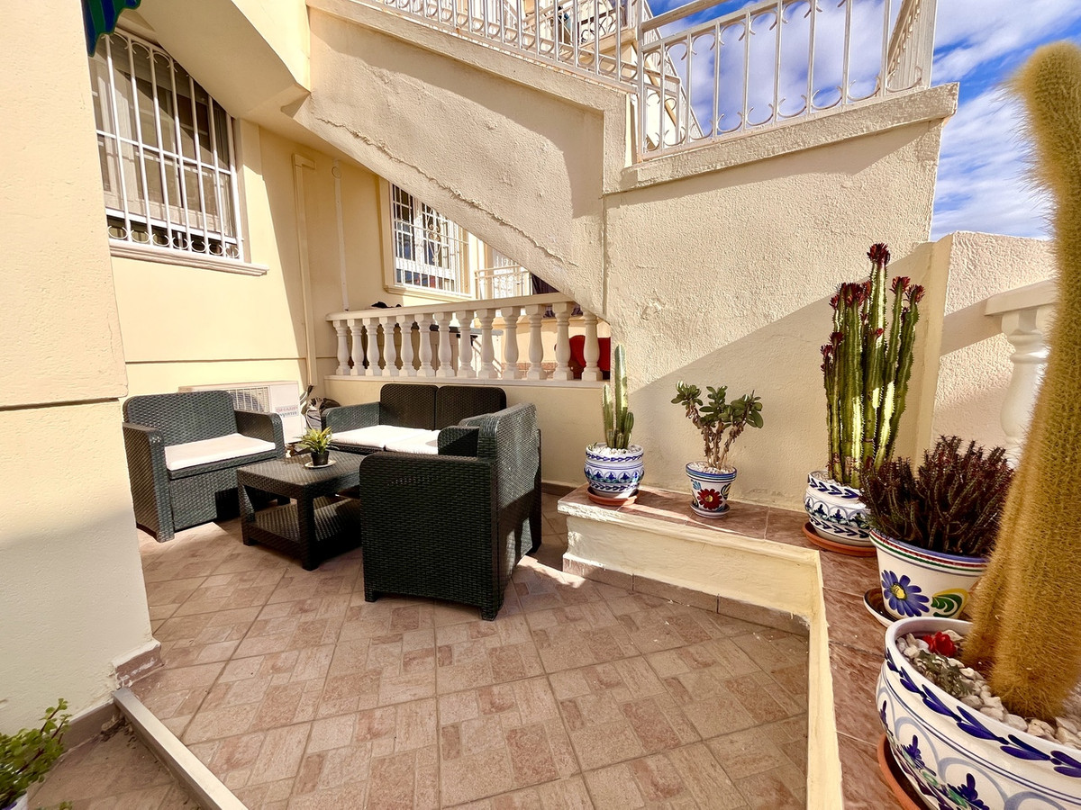 For sale - 2 Bedroom 1 Bathroom Ground Floor Apartment in Playa Flamenca  - Playa Flamenca  - Alicante