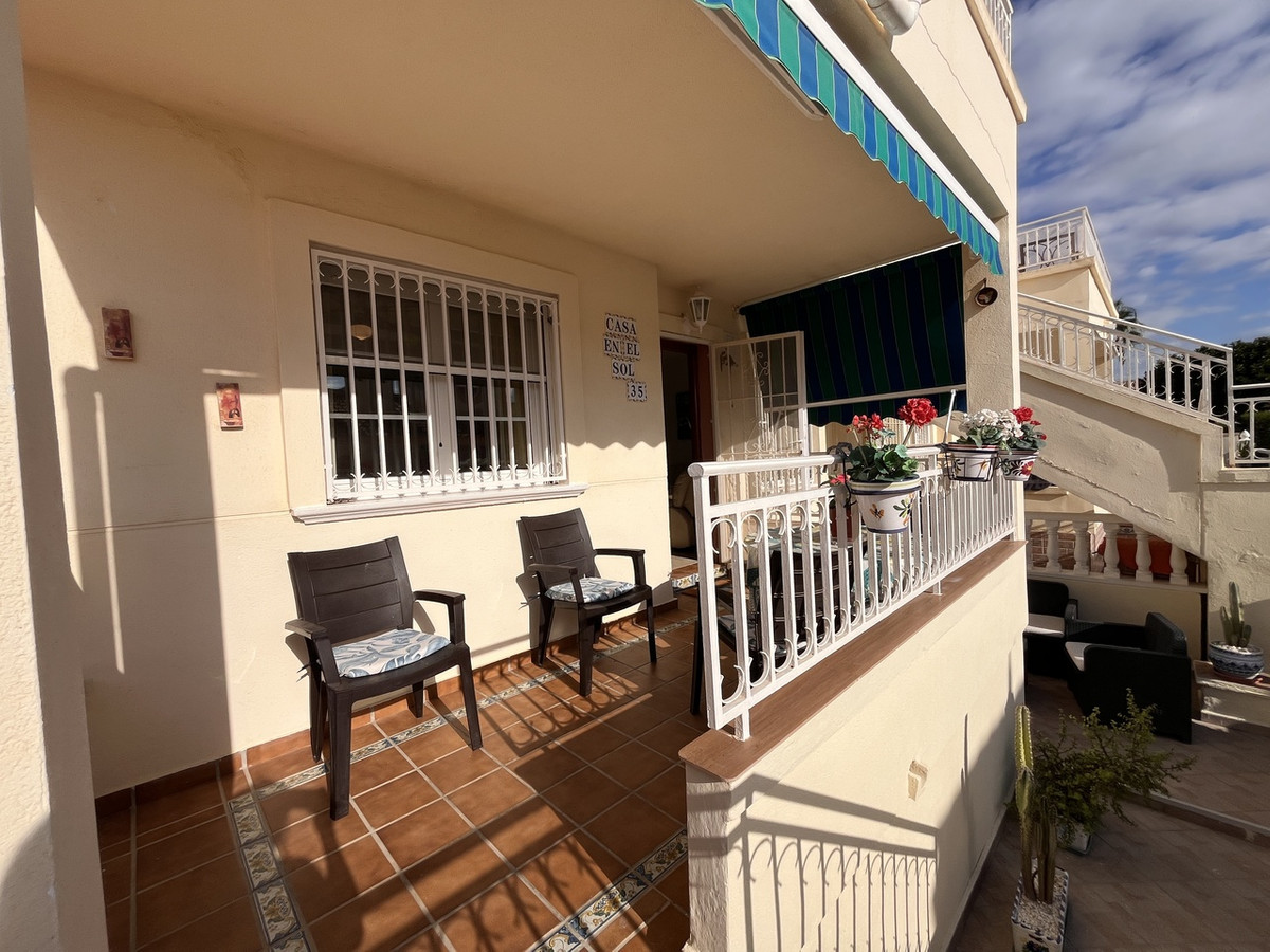 For sale - 2 Bedroom 1 Bathroom Ground Floor Apartment in Playa Flamenca  - Playa Flamenca  - Alicante