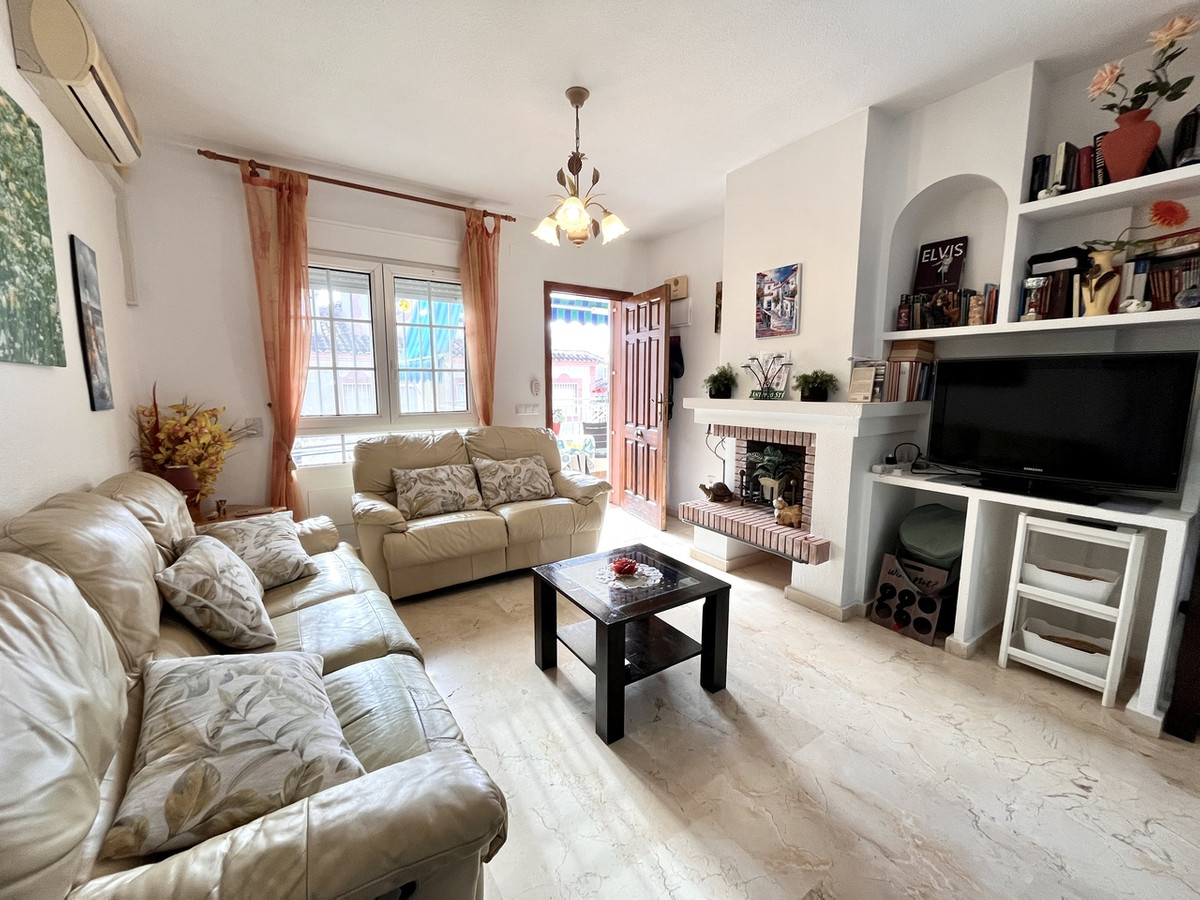 For sale - 2 Bedroom 1 Bathroom Ground Floor Apartment in Playa Flamenca  - Playa Flamenca  - Alicante