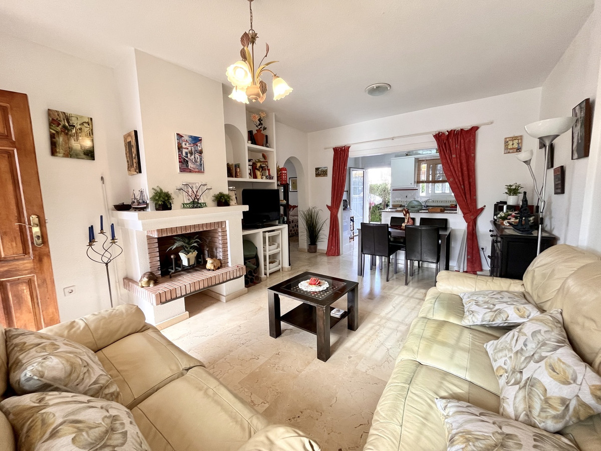 For sale - 2 Bedroom 1 Bathroom Ground Floor Apartment in Playa Flamenca  - Playa Flamenca  - Alicante