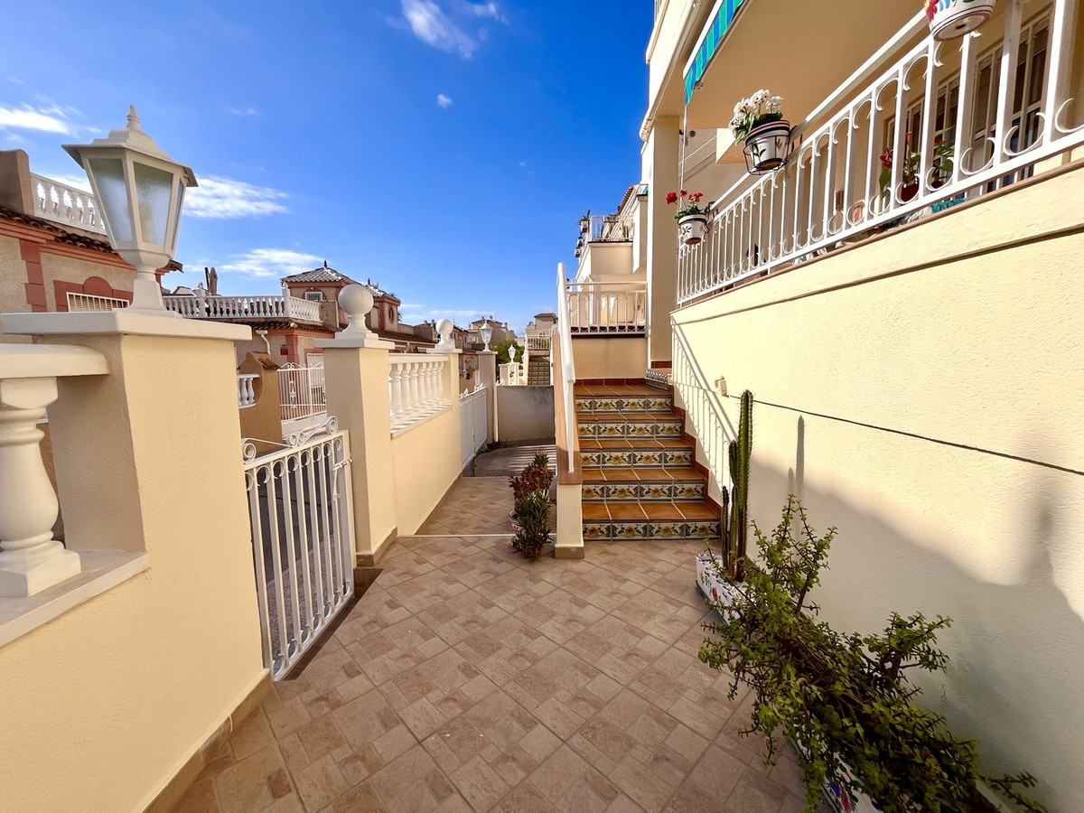 For sale - 2 Bedroom 1 Bathroom Ground Floor Apartment in Playa Flamenca  - Playa Flamenca  - Alicante
