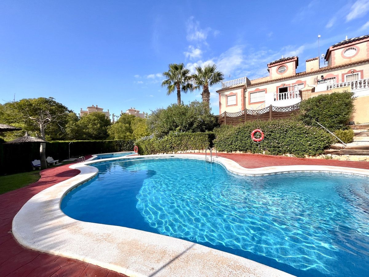 For sale - 2 Bedroom 1 Bathroom Ground Floor Apartment in Playa Flamenca  - Playa Flamenca  - Alicante