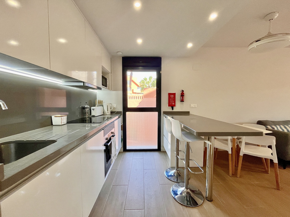 For sale - 2 Bedroom 2 Bathroom Apartment - Middle Floor Apartment in Orihuela - Villamartin  - Alicante