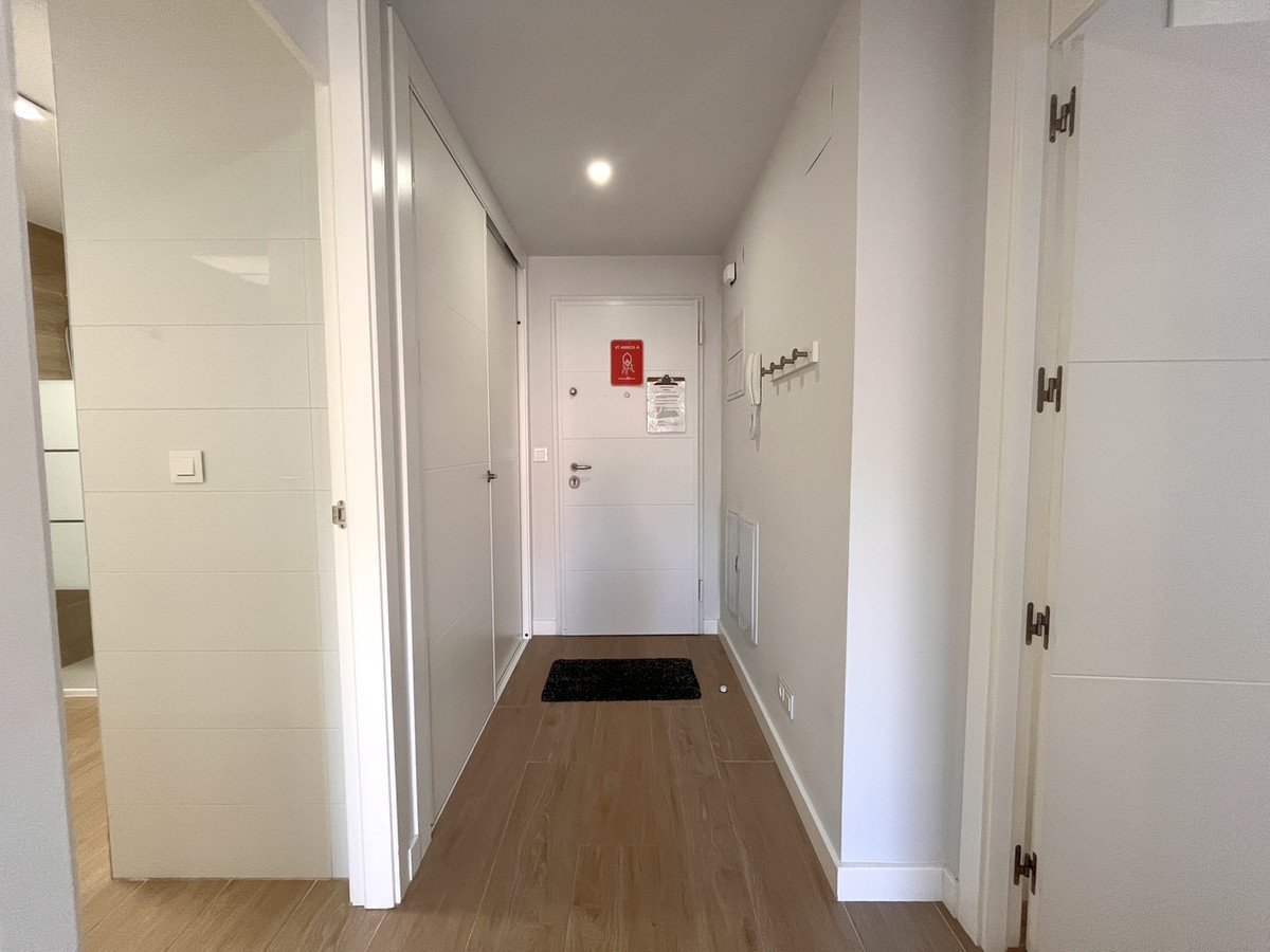 For sale - 2 Bedroom 2 Bathroom Apartment - Middle Floor Apartment in Orihuela - Villamartin  - Alicante