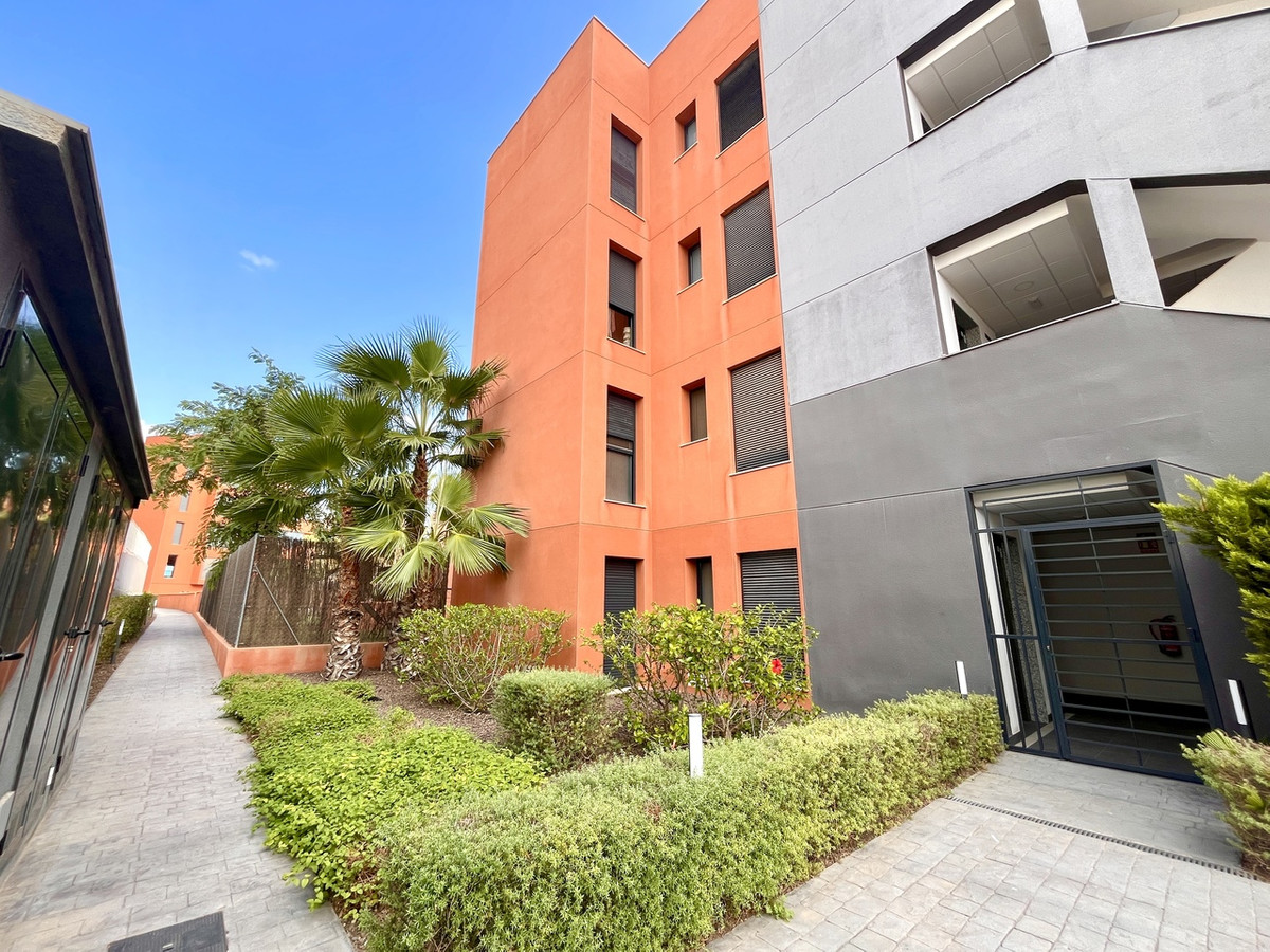 For sale - 2 Bedroom 2 Bathroom Apartment - Middle Floor Apartment in Orihuela - Villamartin  - Alicante