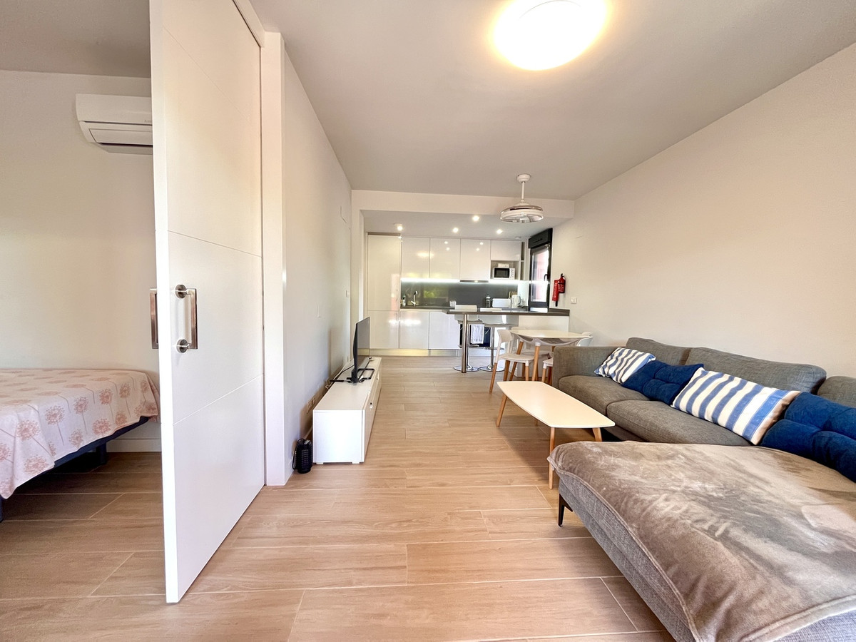 For sale - 2 Bedroom 2 Bathroom Apartment - Middle Floor Apartment in Orihuela - Villamartin  - Alicante