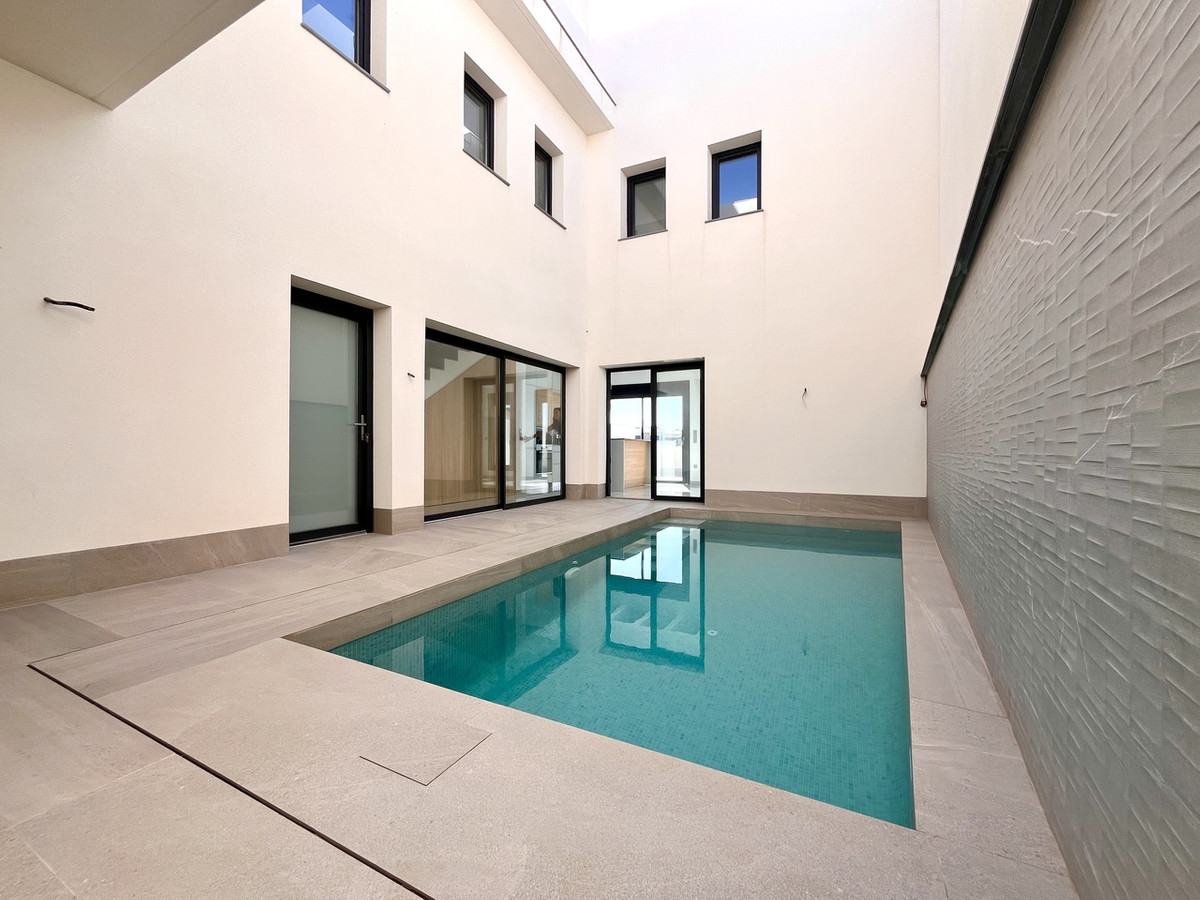 For sale - 3 Bedroom 3 Bathroom House - Detached Villa in San Pedro del Pinatar - San Pedro del Pinatar Centro  - Murcia