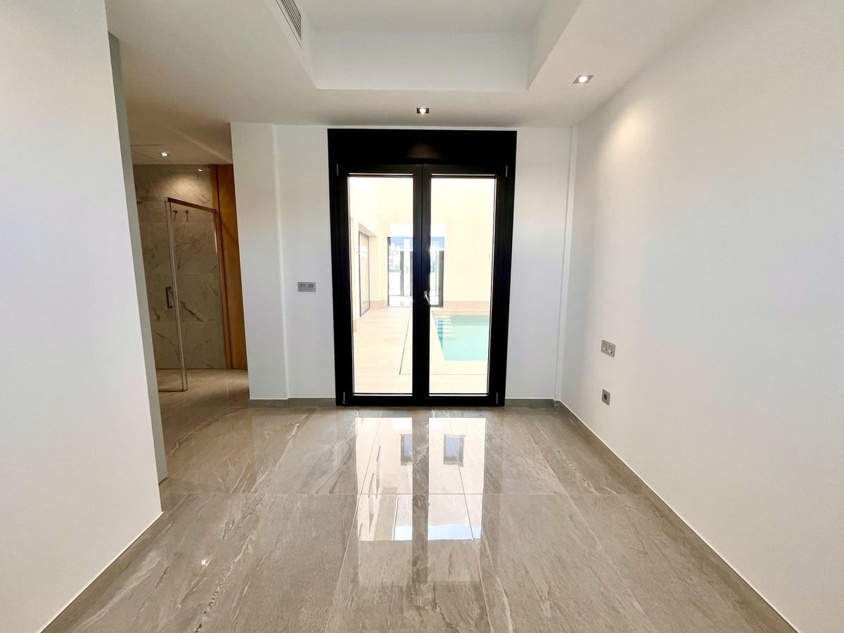 For sale - 3 Bedroom 3 Bathroom House - Detached Villa in San Pedro del Pinatar - San Pedro del Pinatar Centro  - Murcia