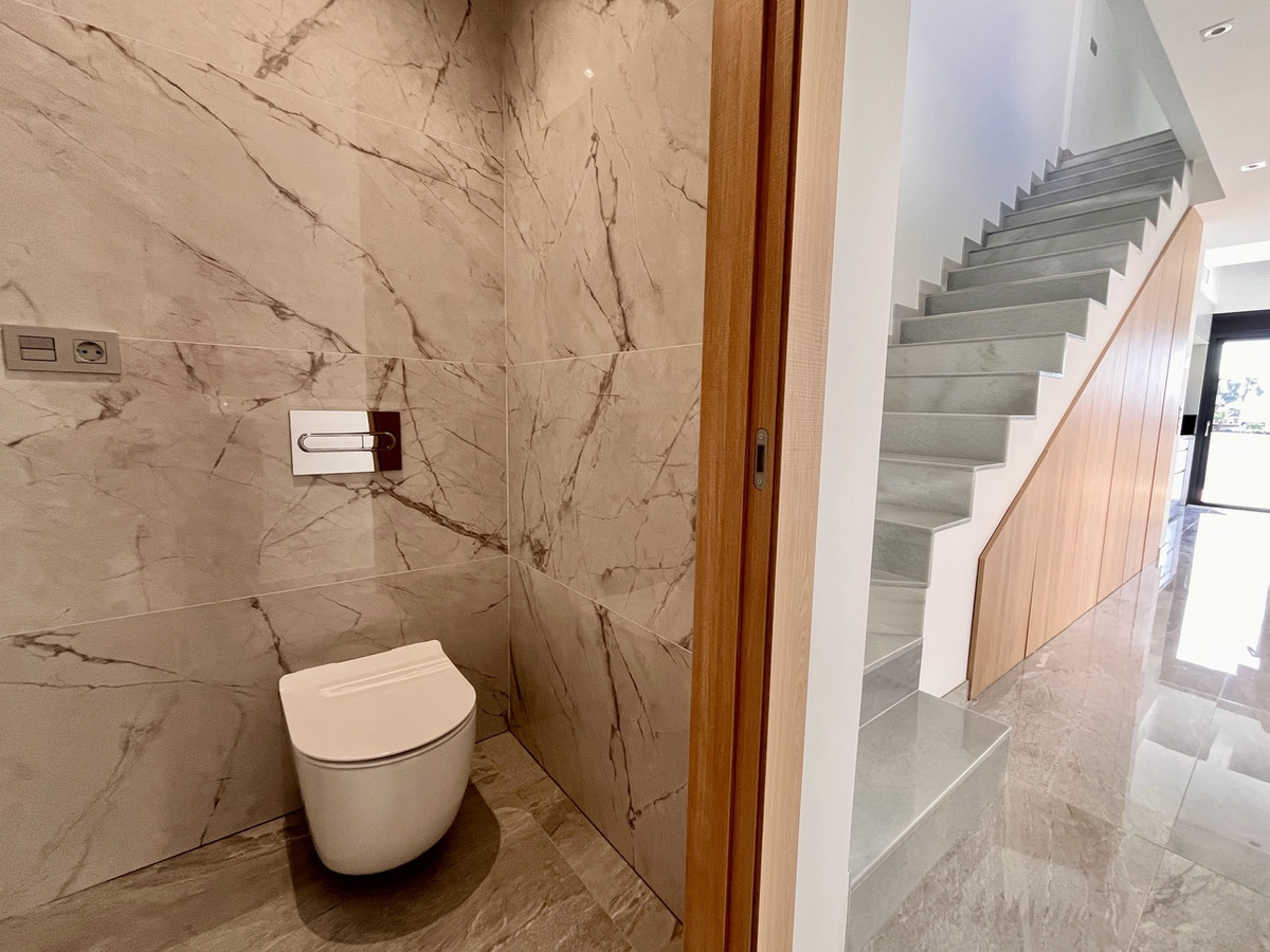 For sale - 3 Bedroom 3 Bathroom House - Detached Villa in San Pedro del Pinatar - San Pedro del Pinatar Centro  - Murcia