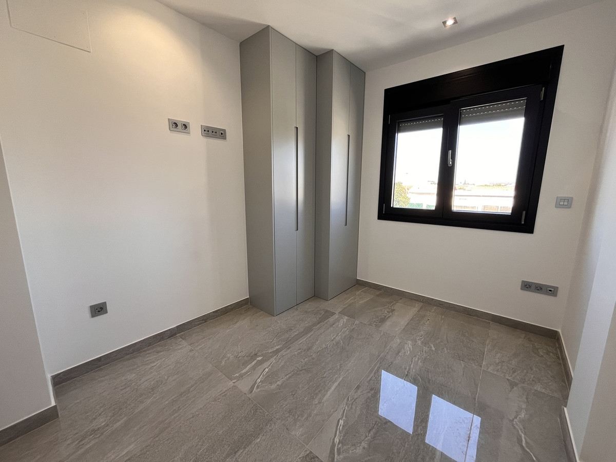 For sale - 3 Bedroom 3 Bathroom House - Detached Villa in San Pedro del Pinatar - San Pedro del Pinatar Centro  - Murcia