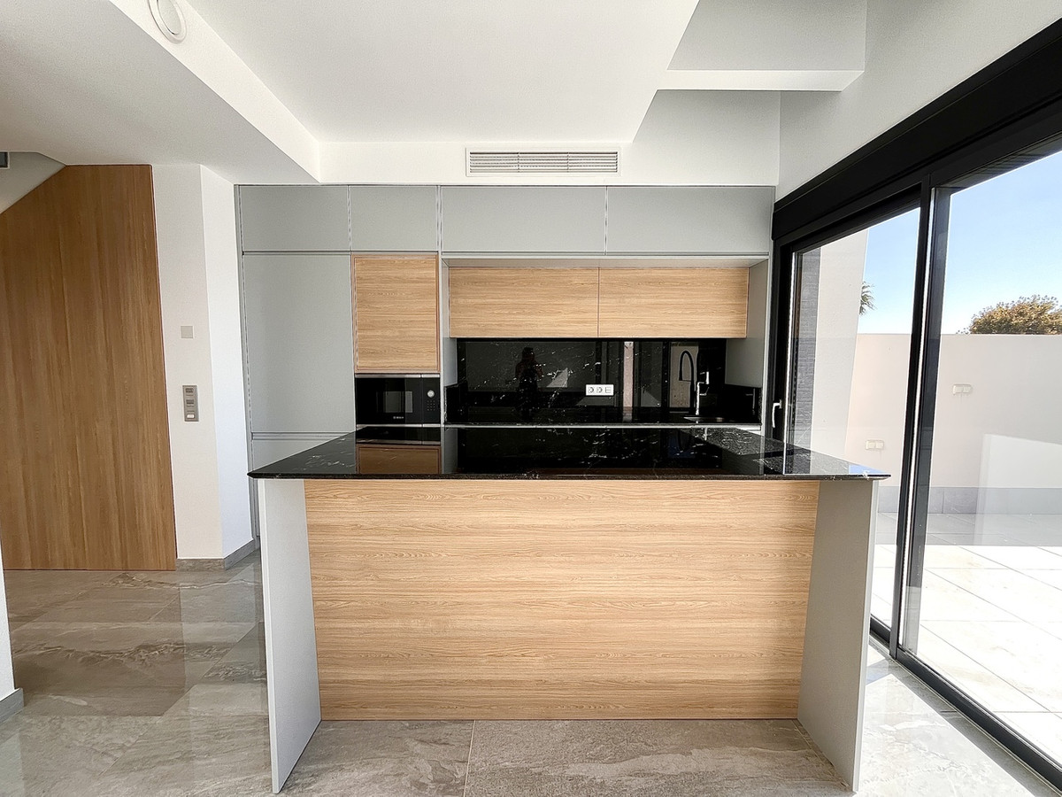 For sale - 3 Bedroom 3 Bathroom House - Detached Villa in San Pedro del Pinatar - San Pedro del Pinatar Centro  - Murcia