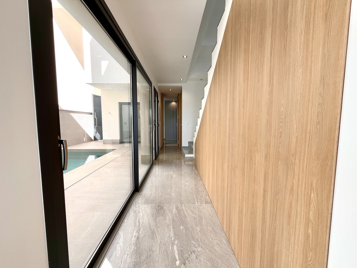 For sale - 3 Bedroom 3 Bathroom House - Detached Villa in San Pedro del Pinatar - San Pedro del Pinatar Centro  - Murcia