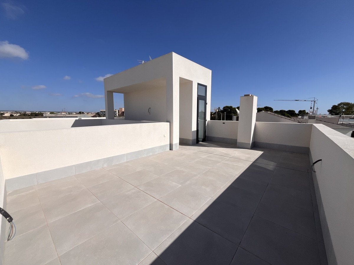 For sale - 3 Bedroom 3 Bathroom House - Detached Villa in San Pedro del Pinatar - San Pedro del Pinatar Centro  - Murcia