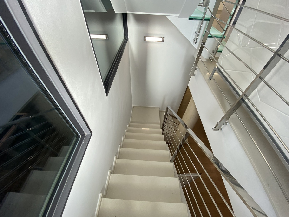 For sale - 5 Bedroom 4 Bathroom House - Detached Villa in Orihuela - Dehesa de Campoamor  - Alicante