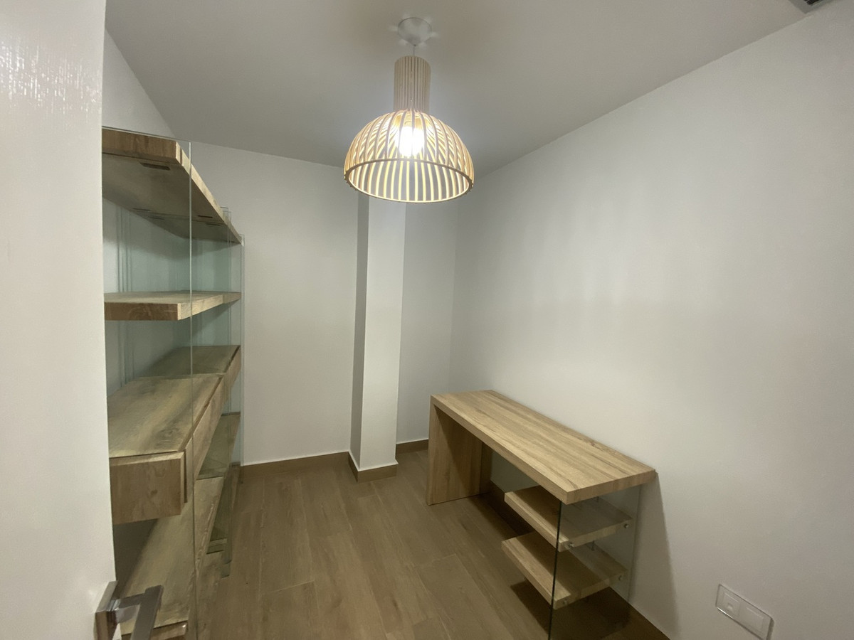 For sale - 5 Bedroom 4 Bathroom House - Detached Villa in Orihuela - Dehesa de Campoamor  - Alicante