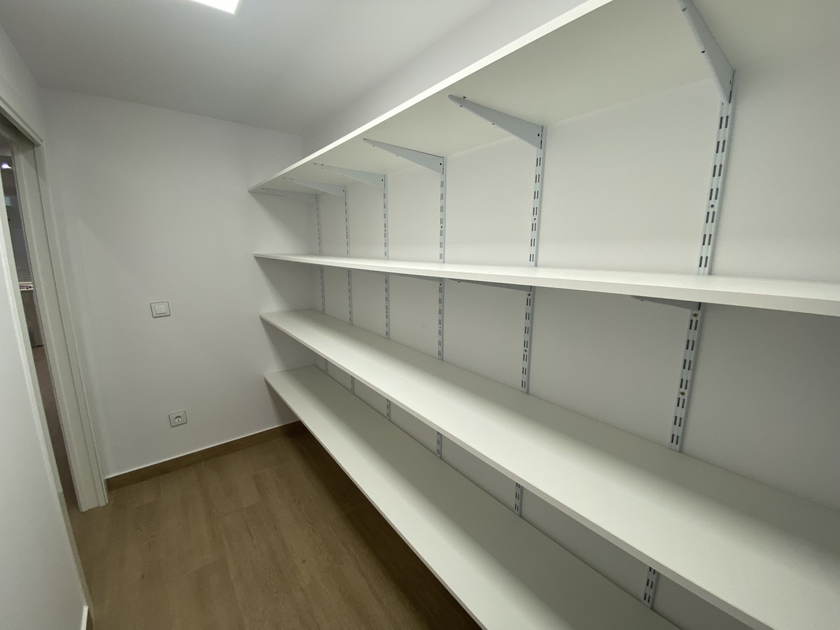 For sale - 5 Bedroom 4 Bathroom House - Detached Villa in Orihuela - Dehesa de Campoamor  - Alicante