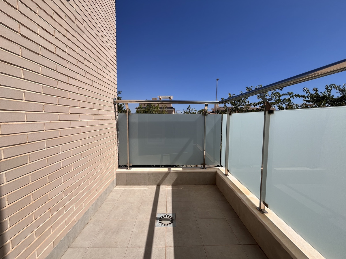 For sale - 4 Bedroom 4 Bathroom House - Detached Villa in Pilar de la Horadada - Torre de la Horadada  - Alicante