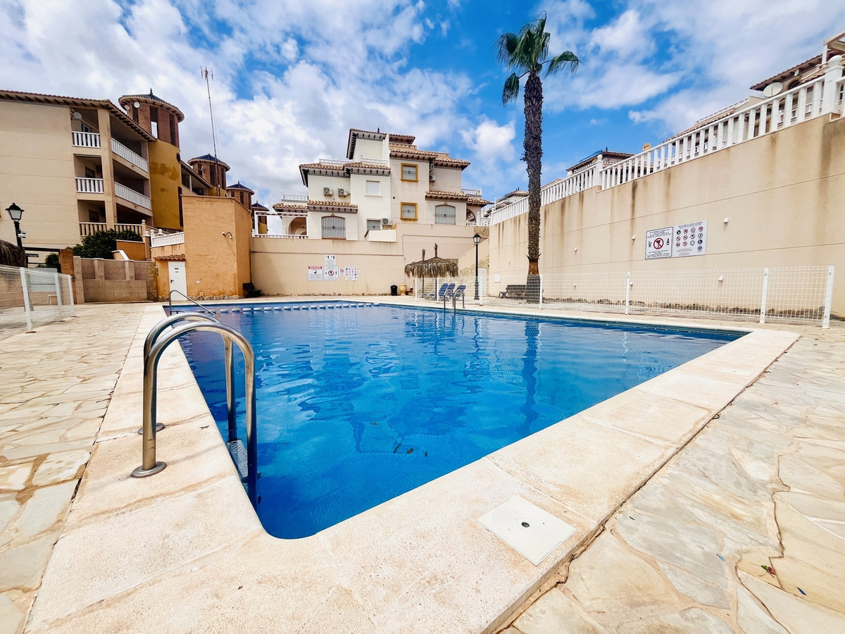 For sale - 2 Bedroom 1 Bathroom Apartment - Ground Floor Apartment in Lomas de Cabo Roig - Cabo Roig  - Alicante