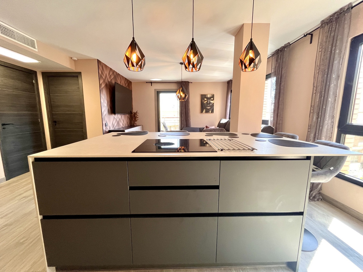 For sale - 4 Bedroom 2 Bathroom Apartment - Middle Floor Apartment in Almoradi - Almoradi Centro  - Alicante