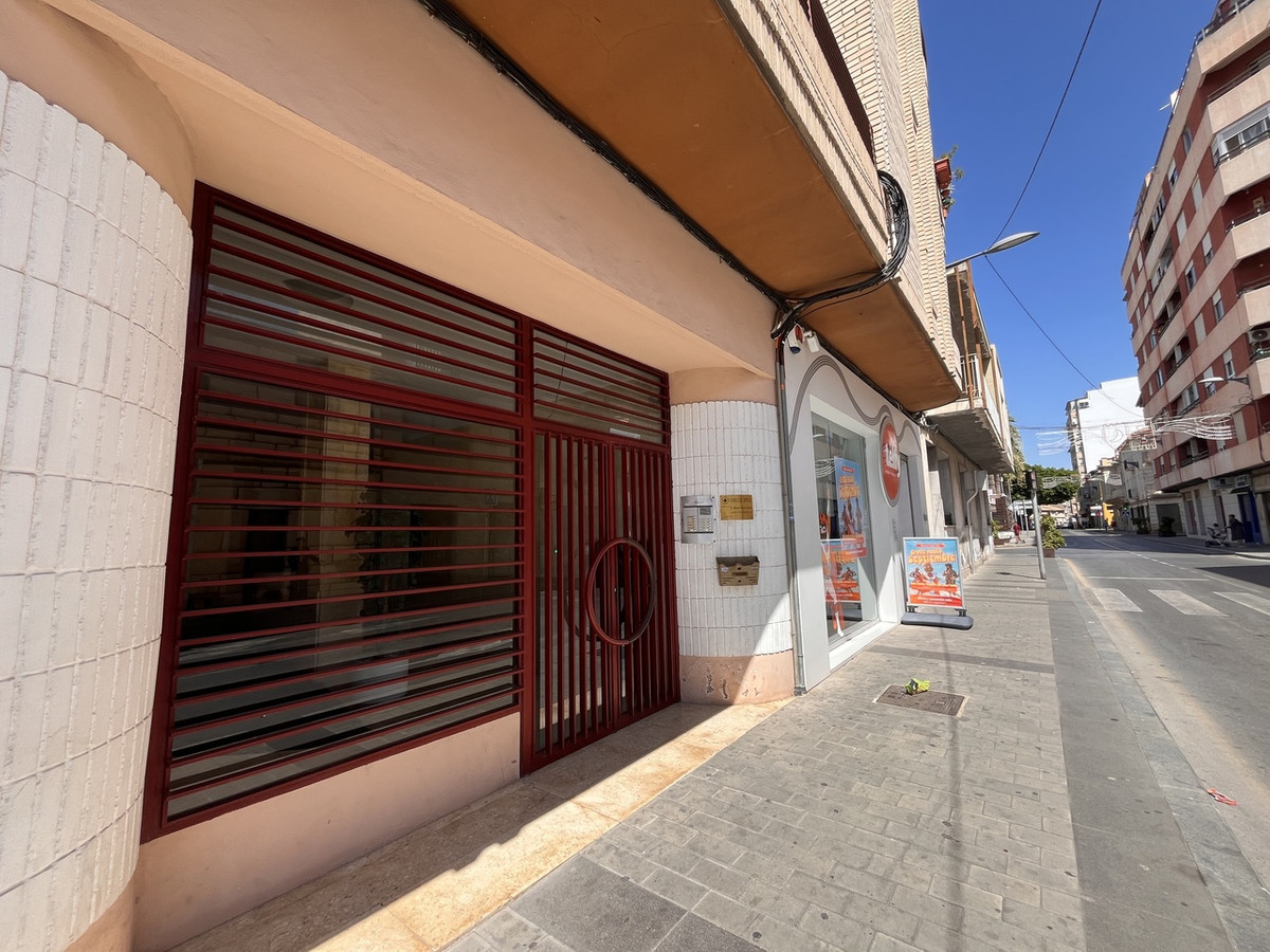 For sale - 4 Bedroom 2 Bathroom Apartment - Middle Floor Apartment in Almoradi - Almoradi Centro  - Alicante