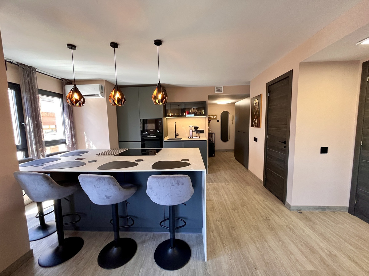 For sale - 4 Bedroom 2 Bathroom Apartment - Middle Floor Apartment in Almoradi - Almoradi Centro  - Alicante