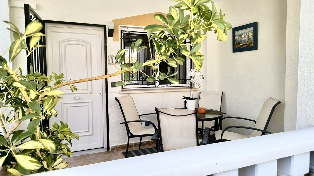 For sale - 3 Bedroom 2 Bathroom House - Townhouse in Orihuela - Los Altos  - Alicante