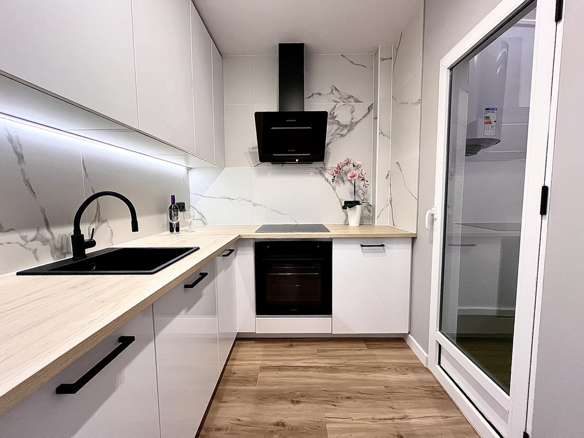 For sale - 3 Bedroom 2 Bathroom House - Townhouse in Playa Flamenca - Playa Flamenca  - Alicante