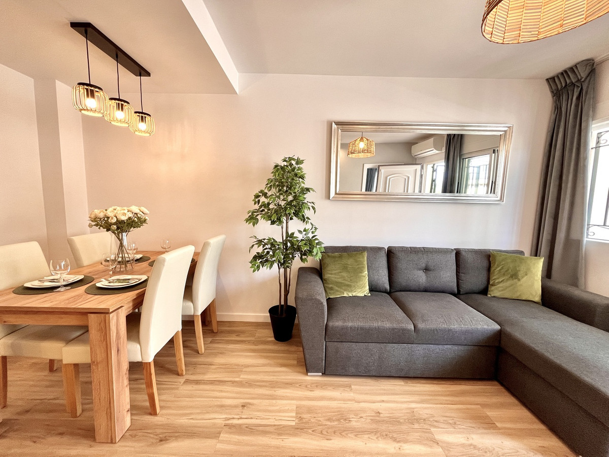 For sale - 3 Bedroom 2 Bathroom Townhouse in Playa Flamenca - Los Altos  - Alicante