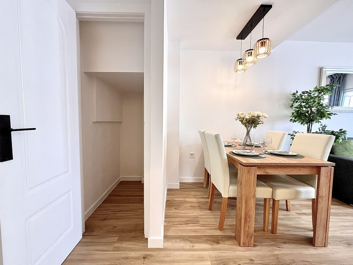 For sale - 3 Bedroom 2 Bathroom House - Townhouse in Playa Flamenca - Playa Flamenca  - Alicante