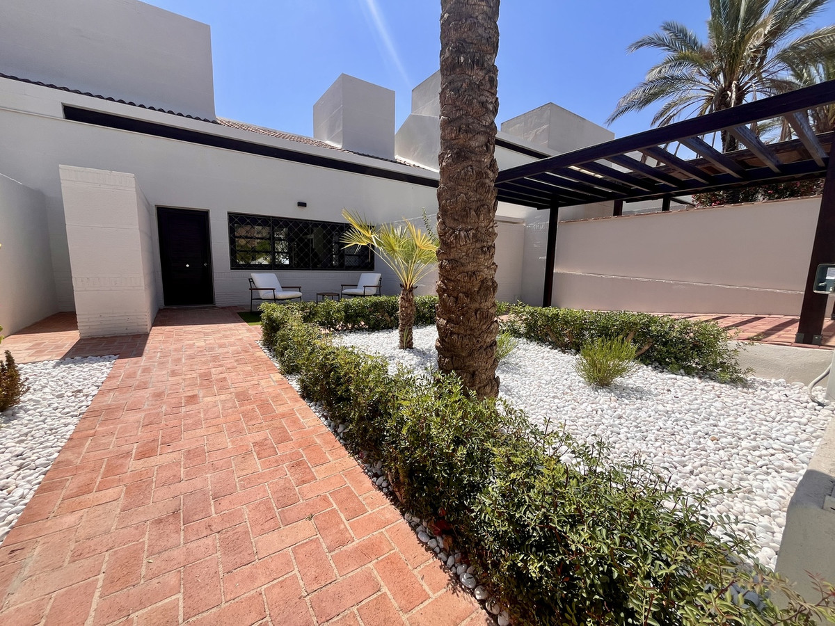 For sale - 2 Bedroom 2 Bathroom House - Townhouse in Murcia - Sucina  - Murcia