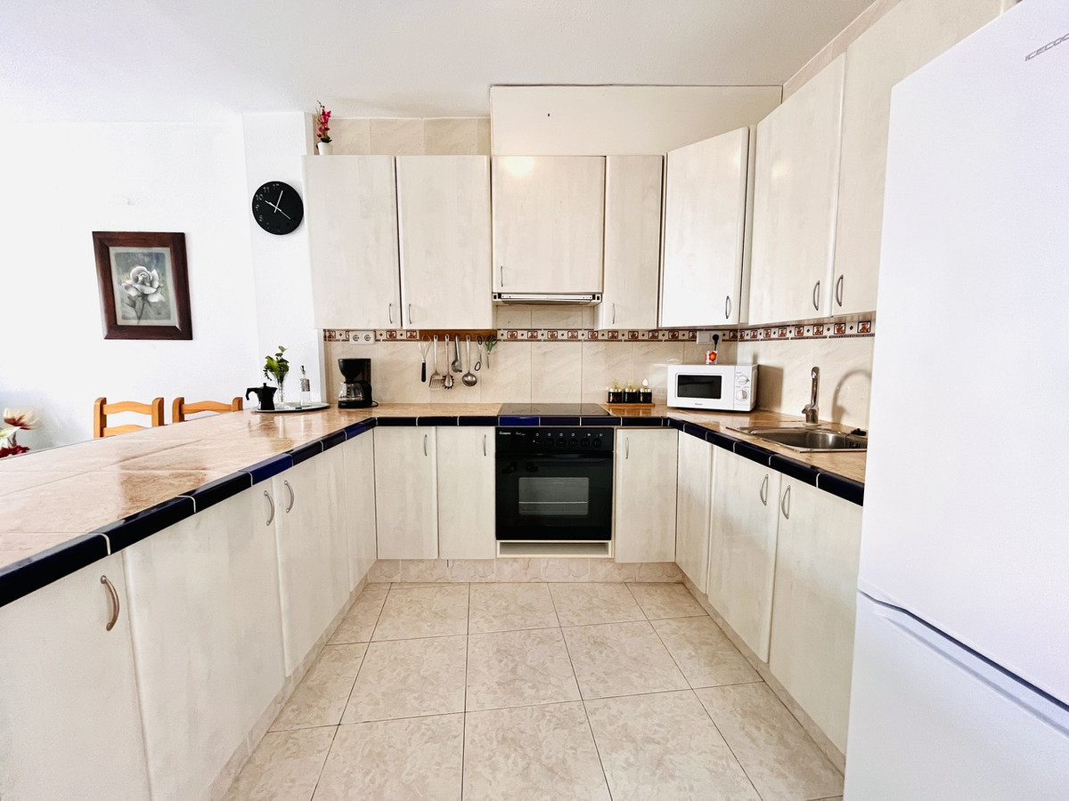 For sale - 5 Bedroom 3 Bathroom Apartment - Ground Floor Apartment in San Miguel de Salinas - San Miguel de Salinas Centro  - Alicante