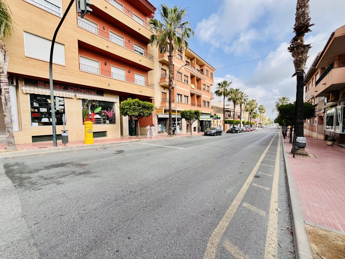 For sale - 5 Bedroom 3 Bathroom Apartment - Ground Floor Apartment in San Miguel de Salinas - San Miguel de Salinas Centro  - Alicante