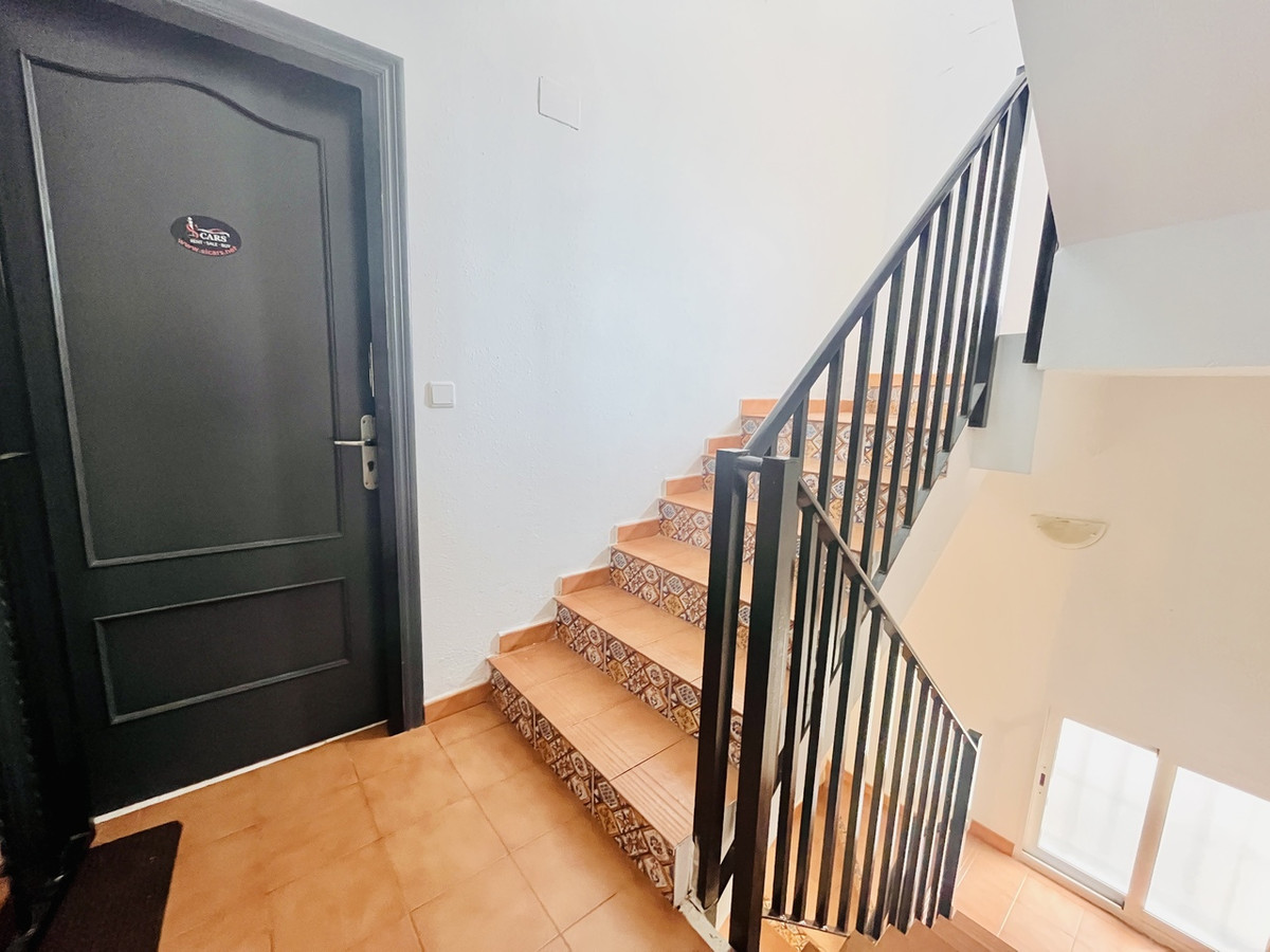For sale - 5 Bedroom 3 Bathroom Apartment - Ground Floor Apartment in San Miguel de Salinas - San Miguel de Salinas Centro  - Alicante
