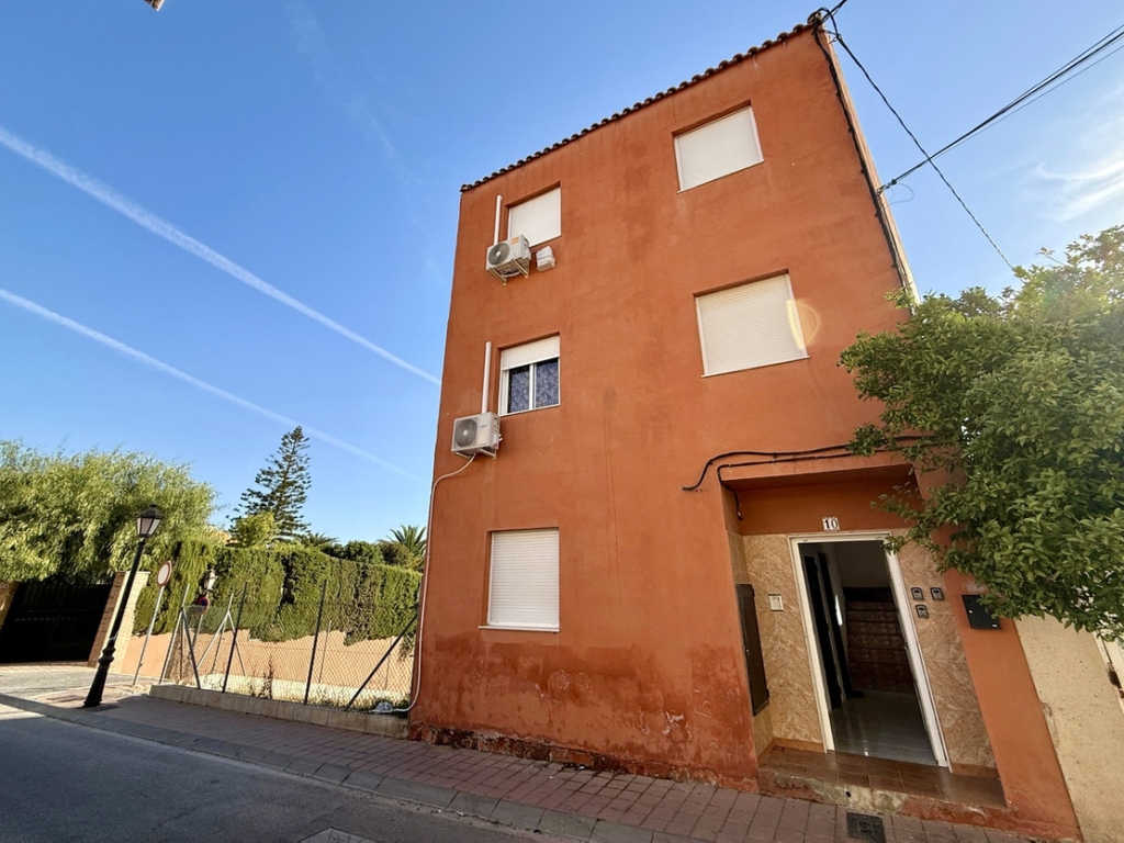 5 Bedroom 3 Bathroom Apartment - Ground Floor Apartment in San Miguel de Salinas